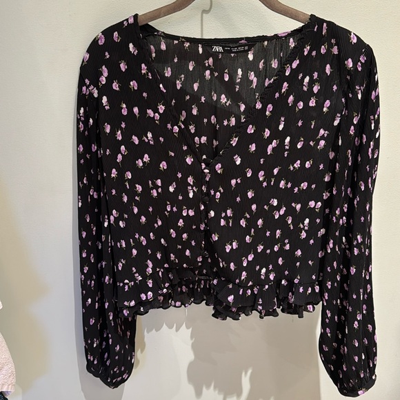 Zara black floral v neck blouse with ruffled waist EUC - Picture 1 of 6
